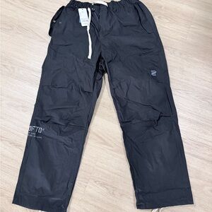 Undefeated black cargo pants